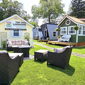 Tiny Digs Lakeshore - Tiny House Lodging Otel Muskegon Exterior photo