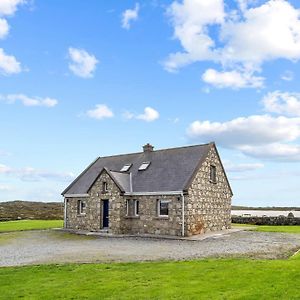 Lake House Mannin, Ballyconneely Villa Exterior photo