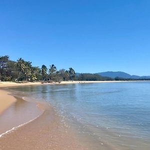 Absolute Beach Front Villa Townsville Exterior photo