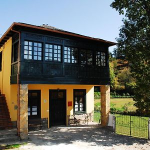 El Balcon De Muniellos Konuk evi Oballo Exterior photo