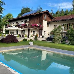 Ferienhaus Kramser Otel Arnoldstein Exterior photo