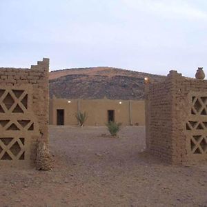 Auberge Camping Tafraoute Montagnes Otel Tafraoute Sidi Ali Exterior photo