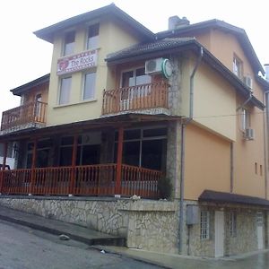 Family Hotel The Rocks Belogradçik Exterior photo