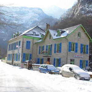 Auberge La Caverne Otel Laruns Exterior photo