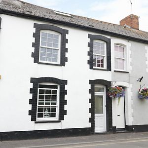 No 9, Watchet Villa Exterior photo