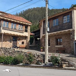 Las Casas De Isu Otel Villaviciosa  Exterior photo