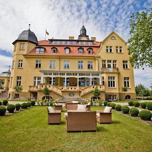 Bernsteinschloss Otel Wendorf  Exterior photo