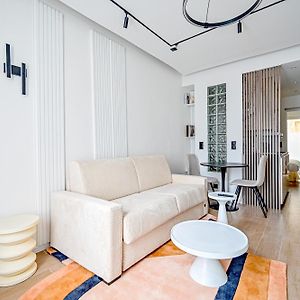 Relax In A Stylish Flat In Montmartre Daire Paris Exterior photo