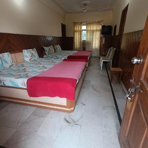 Hotel Rajpal Guest House Dehradun Exterior photo