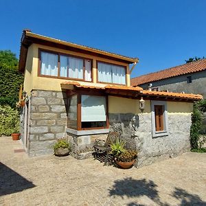 Alpendre Konuk evi Guimarães Exterior photo