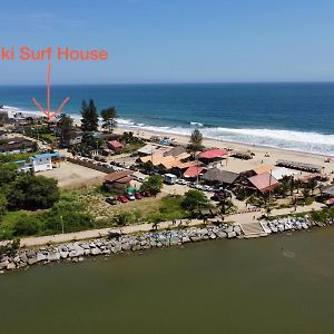 Wiki Surf House Daire Manglaralto Exterior photo