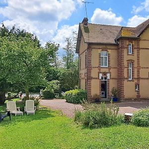 Awesome Home In Saint-Pierre-En-Auge With Kitchen Sainte-Marguerite-de-Viette Exterior photo