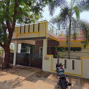 S R Luxurious Fully Ac 3 Bhk Bunglow Maisur Exterior photo