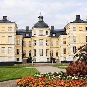 Finspang Slott Otel Exterior photo