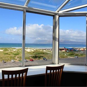 Sunrise Penthouse Daire Muizenberg Exterior photo