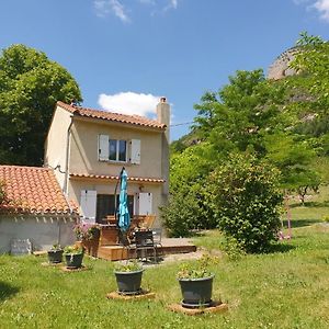 Au Rocher Troue Villa Millau Exterior photo