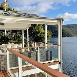 Nine At Berowra Waters, Luxury Waterfront With Hot Tub Villa Berrilee Exterior photo