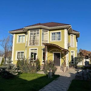 Green House Cottage Villa - Зеленый Дом Коттедж Вилла Almatı Exterior photo
