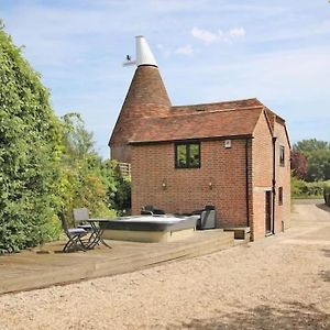 Ramsden Farm Oast Villa Bethersden Exterior photo