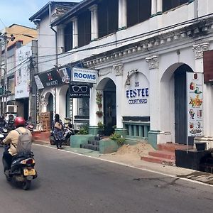 Eestee Court Otel Jaffna Exterior photo