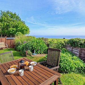 Beach View Villa Blue Anchor Exterior photo