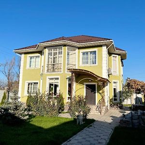 Балжан Villa Almatı Exterior photo