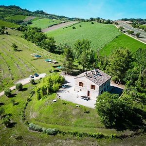 Il Casale Di Giovanna Konuk evi Offida Exterior photo