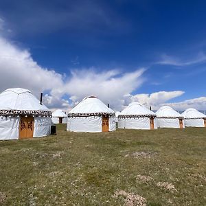 Yurt Camp "Sary-Bulun" At Song-Kul Lake, Naryn Сон-Куль Otel Exterior photo