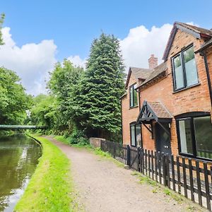 Botterham House Villa Dudley Exterior photo