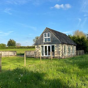 The Perfect Getaway Villa Bristol Exterior photo