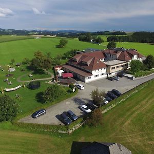 Langs Wirtshaus Otel Sankt Ulrich im Mühlkreis Exterior photo