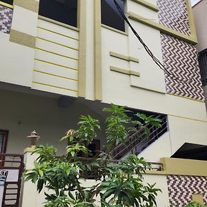 Kalyani Residency Otel Mandapeta Exterior photo