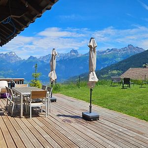 Sweet & Cosy Chalet In The Heart Of The Swiss Alps Daire Troistorrents Exterior photo