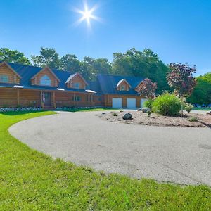 The Retreat Secluded And Spacious Boyne City Lodge Petoskey Exterior photo