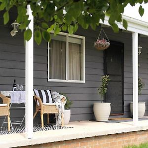 Wine Country Cottage In The Southern Highlands Fitzroy Falls Exterior photo