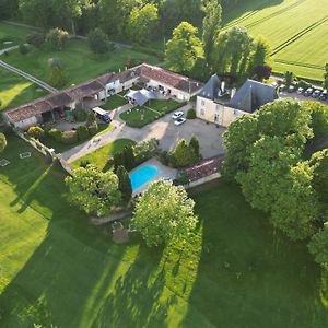 Chateau De La Vallade Otel Saint-Porchaire Exterior photo