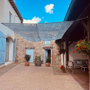 Bulles En Beaujolais Daire Fleurie Exterior photo