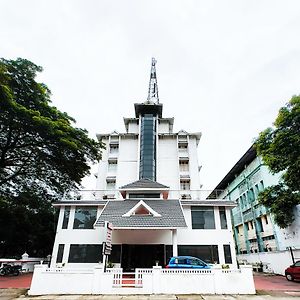 Vyshak International Otel Payyannur Exterior photo