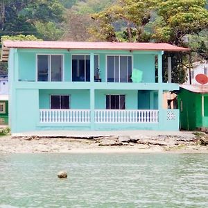 Puerto Lindo Bayview Elegance Bed & Breakfast Colon Exterior photo