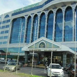 The Centrepoint Hotel Bandar Seri Begavan Exterior photo