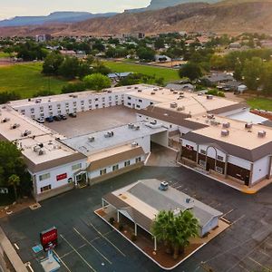 Ramada By Wyndham La Verkin Zion National Park Otel Exterior photo