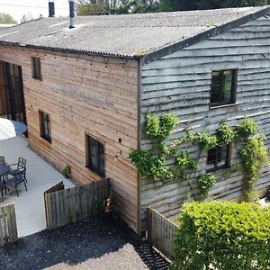 The Old Tractor Shed Villa Cheltenham Exterior photo