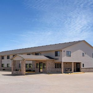 Super 8 By Wyndham Humboldt Otel Exterior photo