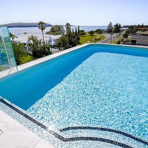 Elegant 2-Bed Apartment With Stunning Views Batemans Bay Exterior photo