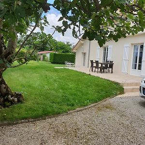 Grande Chambre Avec Salle De Bain Privee Daire Borderes-sur-l'Echez Exterior photo