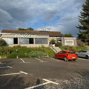 Beaujour & Bonsoir Brasserie-Hotel Villy-le-Pelloux Exterior photo