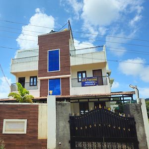 Avm Paradise Otel Yelagiri Exterior photo