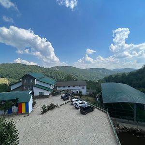 Pensiunea Nicoara Otel Buzău Exterior photo