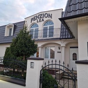 Penzion Lea Otel Diakovce Exterior photo