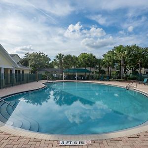 Comfy Condo -King Bed - Pool - Hot Tub - Pets - Wifi - Gym - Gated - In New Tampa- Between Tampa Palms And Cory Lake Isles Area Pebble Creek Exterior photo